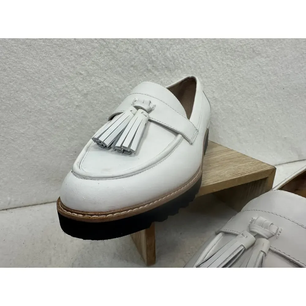 Franco Sarto White Leather Carolynn Tassel Loafer Silver Detail SZ 8.5 NWOT
